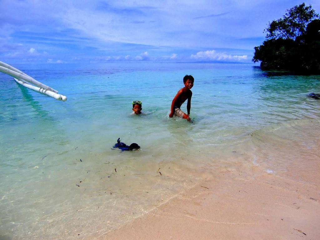 Kalipayan Beach Resort & Atlantis Dive Center Panglao Esterno foto
